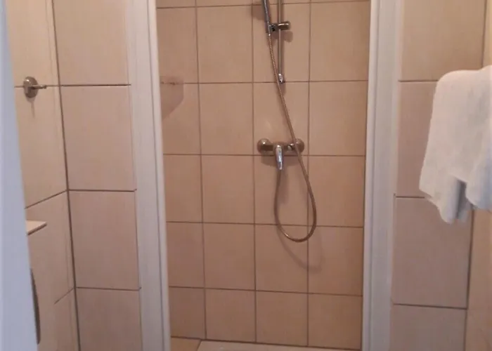 Hotel Restaurant Neffelthal 3*